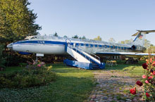 Tu-134 dans le jardin d'un particulier